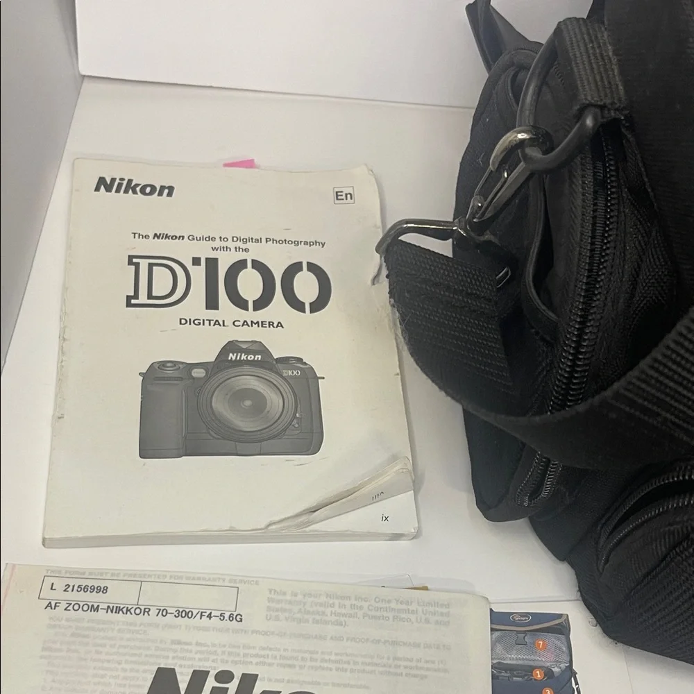 Nikon D100 Digital Camera with‎ Black Accessories Kit